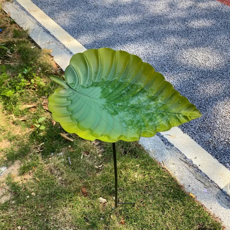 Antique Iron Leaf-Shaped Bird Feeder & Bath — Rustproof Hanging Garden Decor