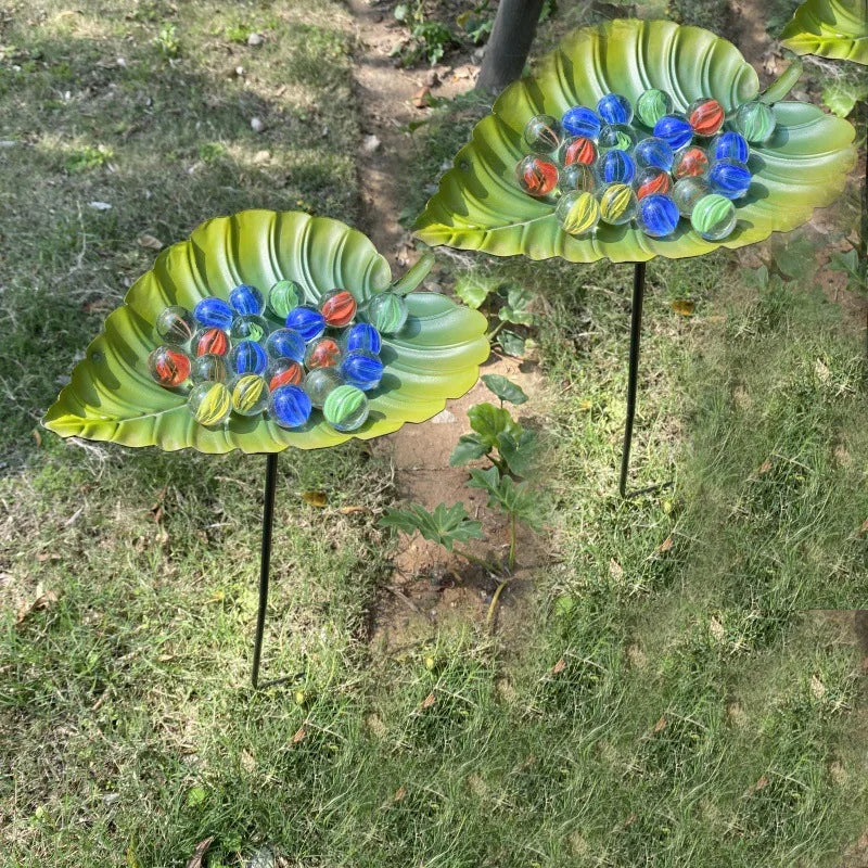 Antique Iron Leaf-Shaped Bird Feeder & Bath — Rustproof Hanging Garden Decor